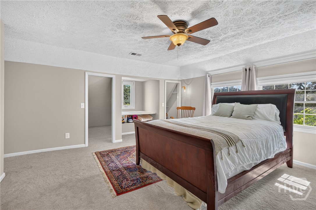 221 E Point Drive