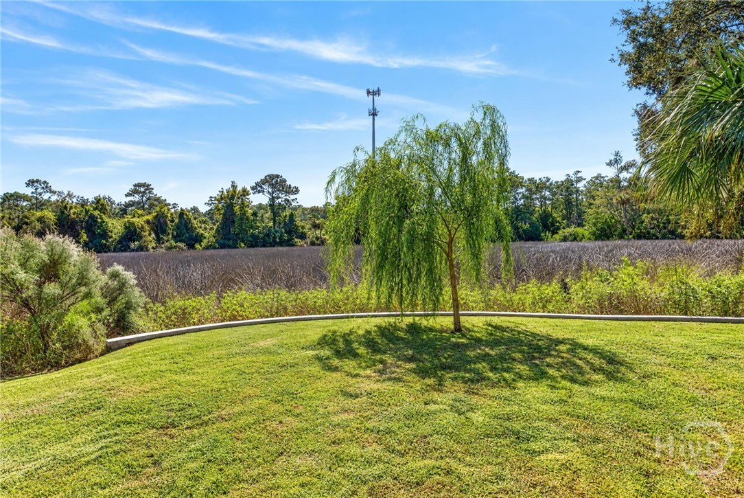221 E Point Drive
