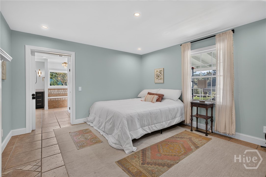 221 E Point Drive
