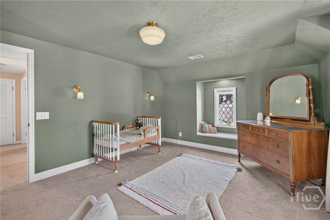 221 E Point Drive
