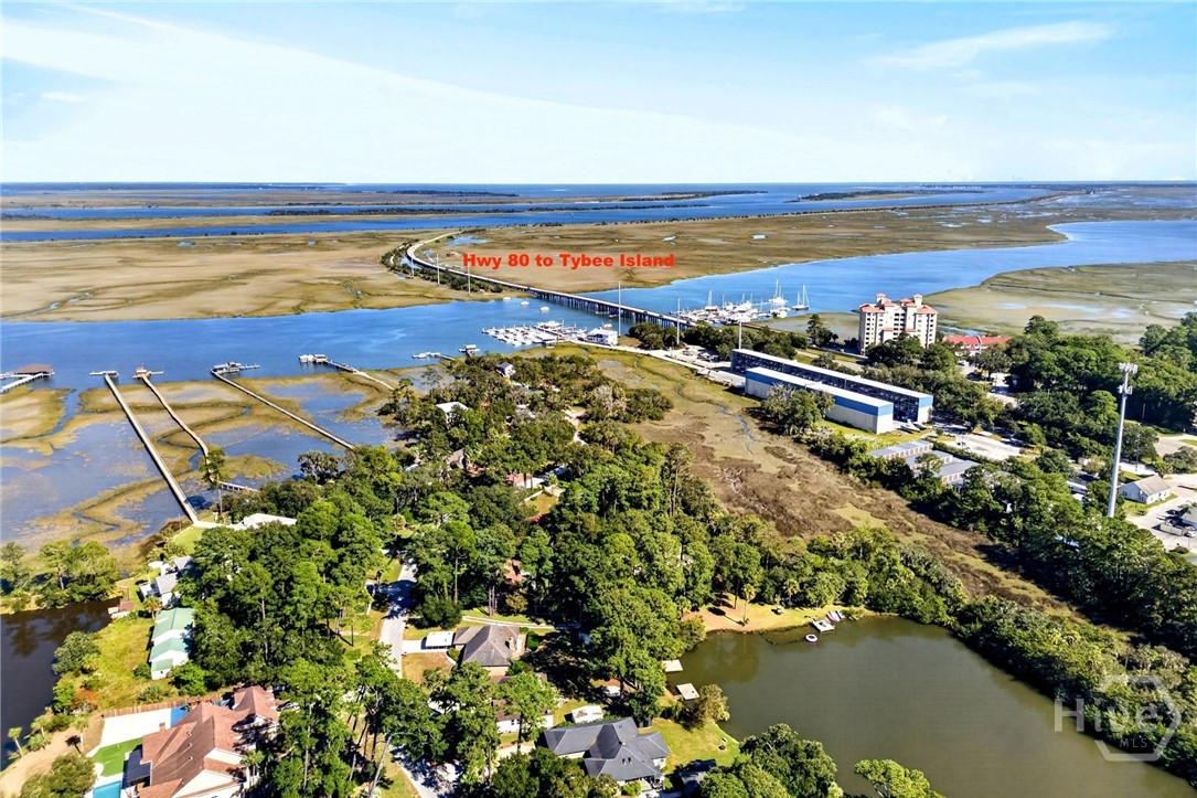 221 E Point Drive