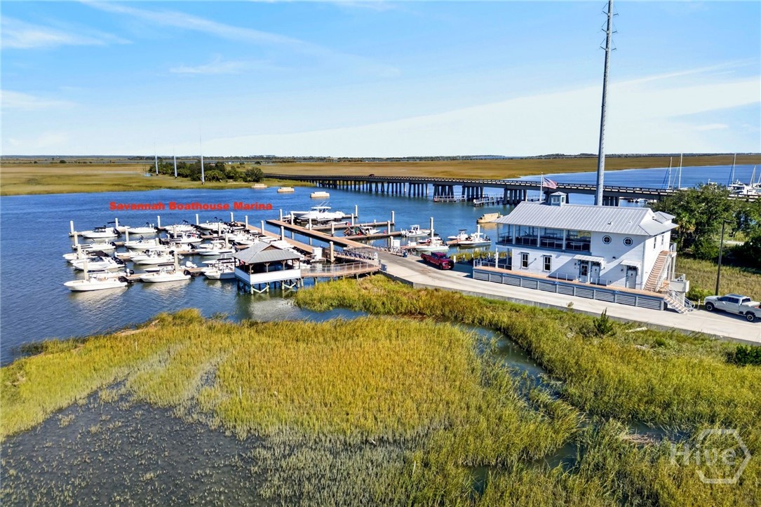 221 E Point Drive