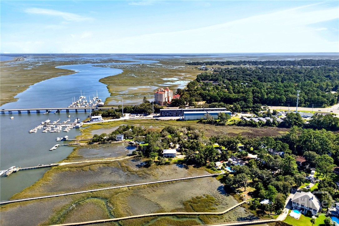 221 E Point Drive