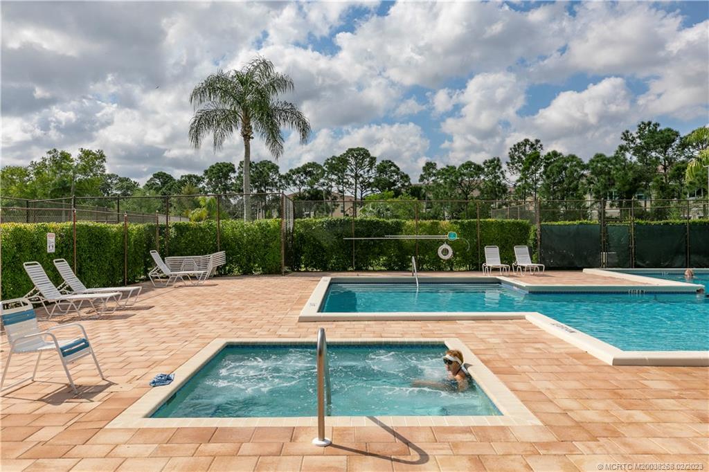6125 SE Georgetown Place 1001