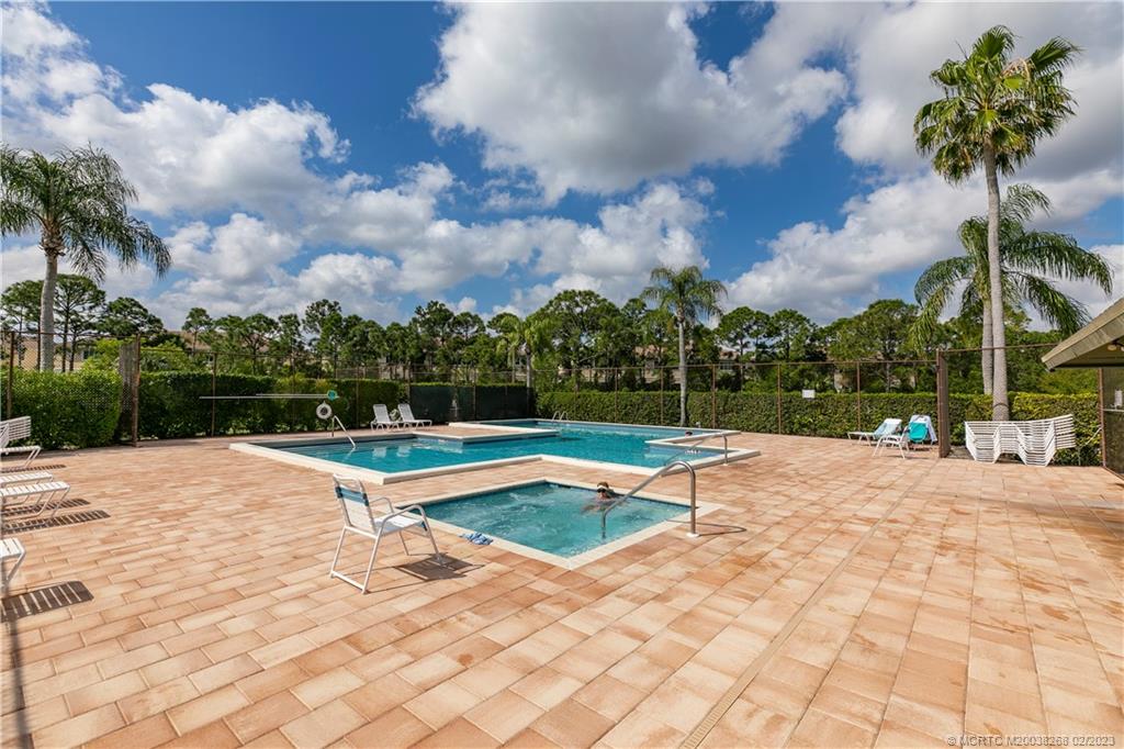6125 SE Georgetown Place 1001