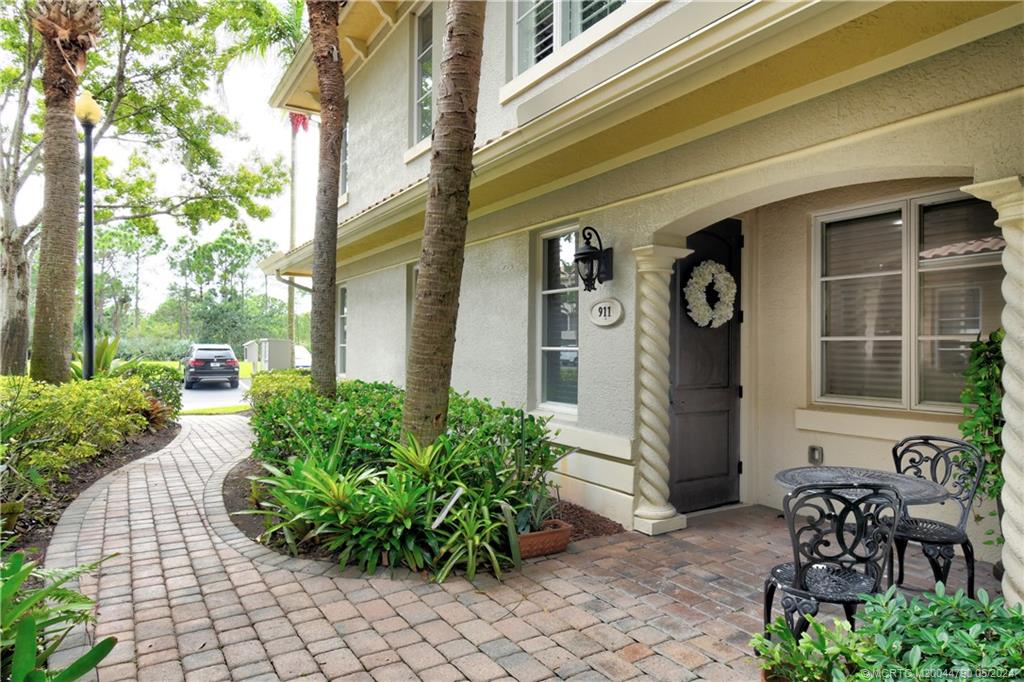 911 SE Willoughby Trace 5-4