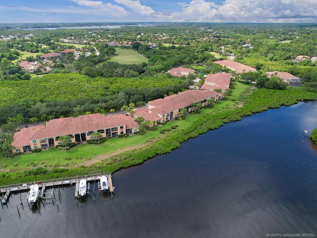 2408 SW Island Creek Trail