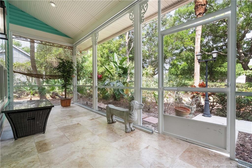 648 SE Pin Oak Terrace