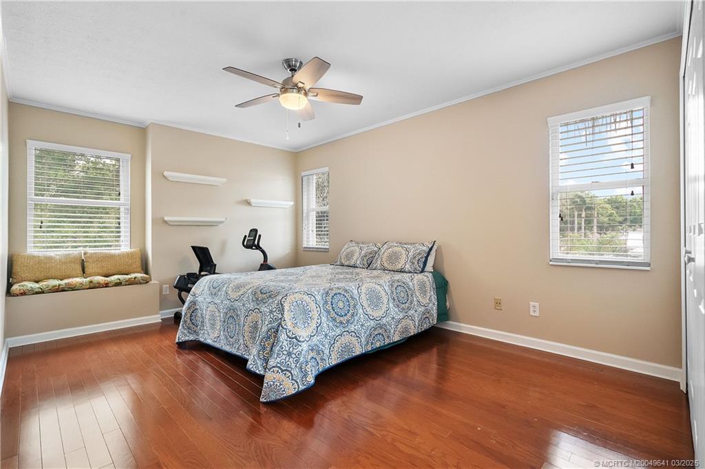 648 SE Pin Oak Terrace