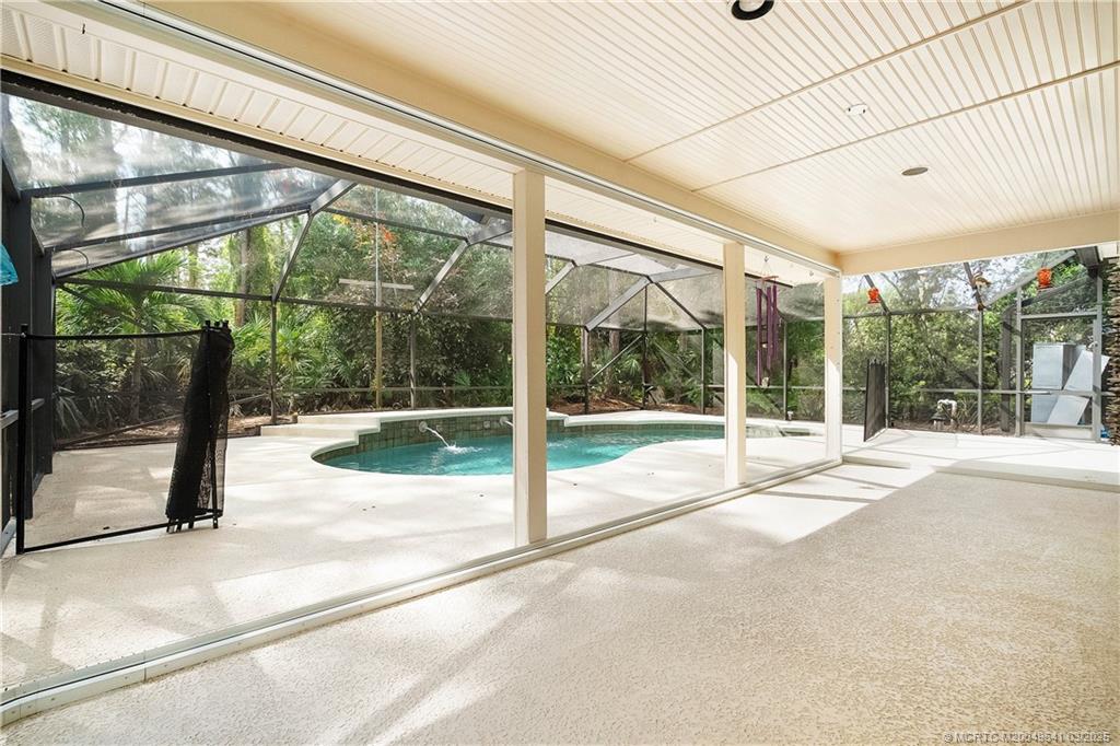 648 SE Pin Oak Terrace