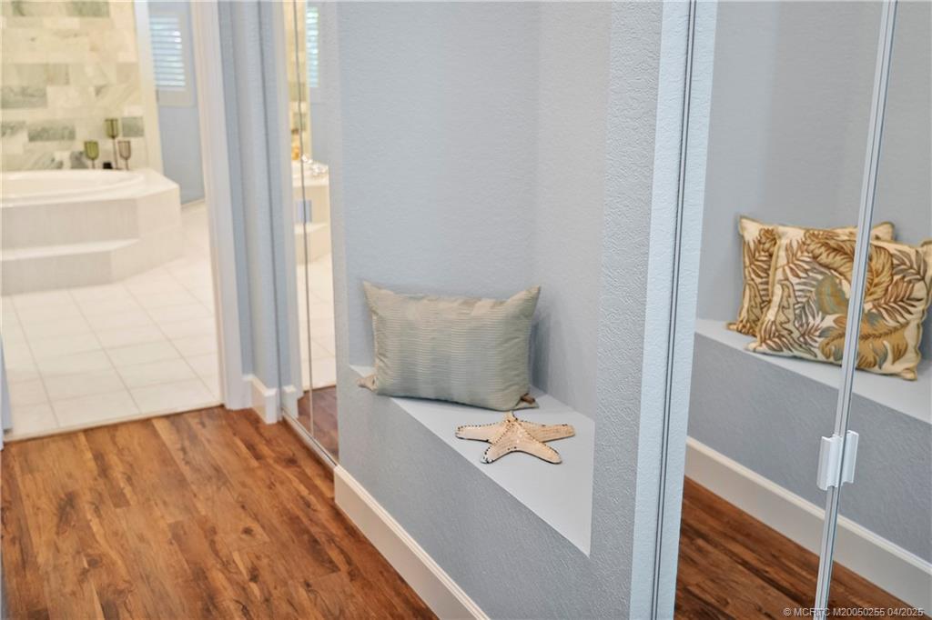 4473 SW Long Bay Drive