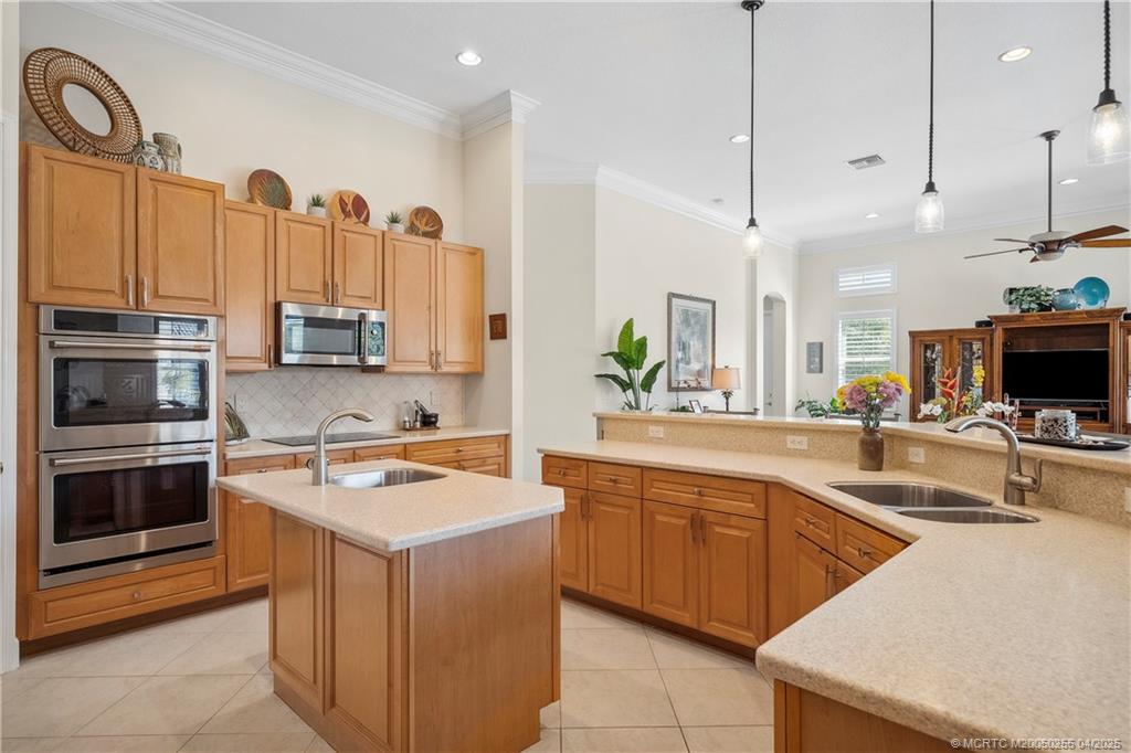 4473 SW Long Bay Drive