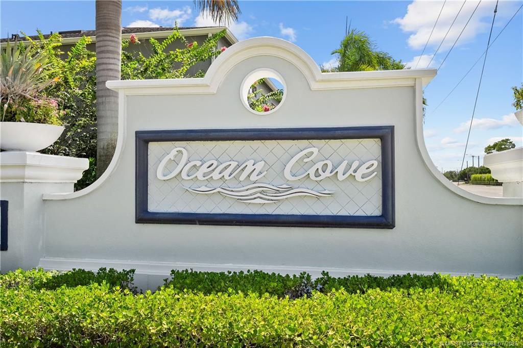1806 SE Ocean Cove Way