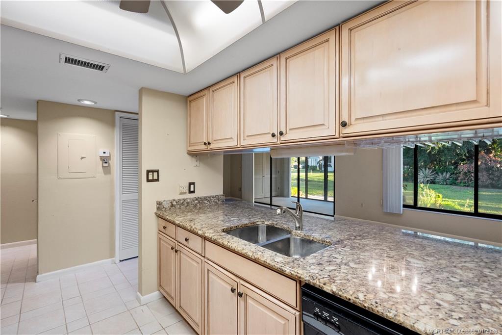 2233 NW 22nd Avenue 102