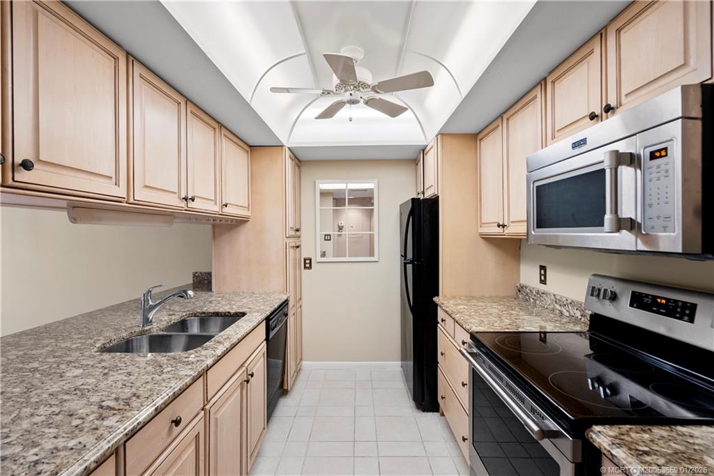 2233 NW 22nd Avenue 102