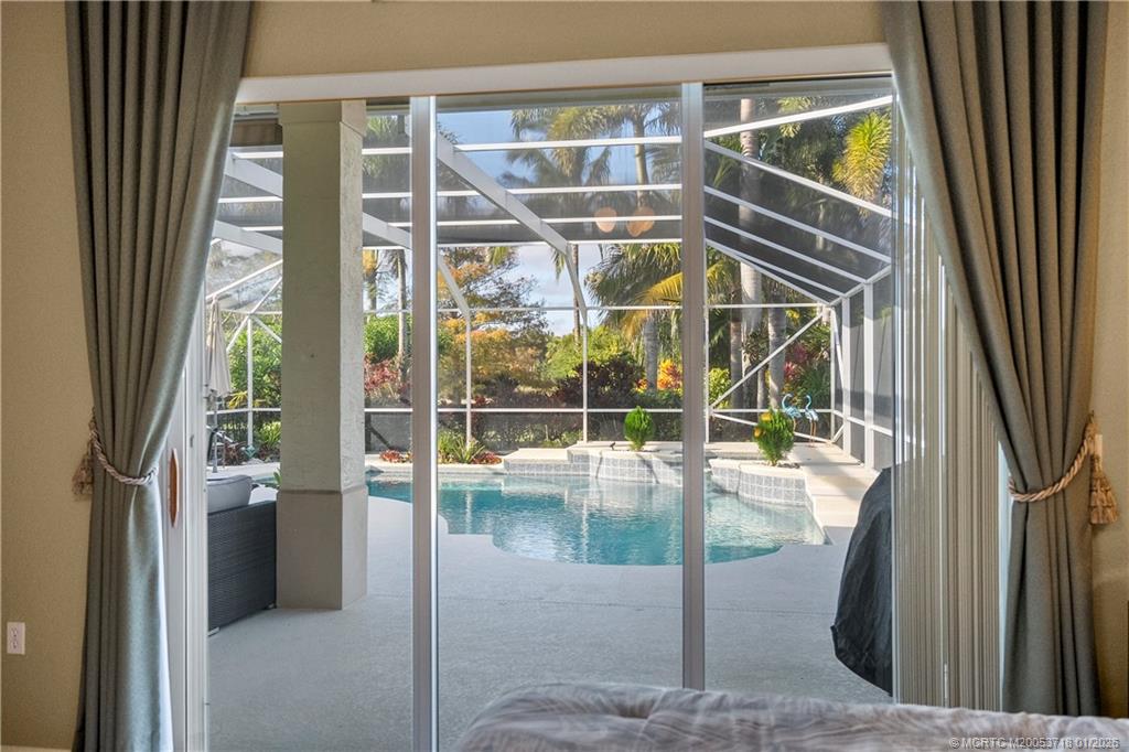 2269 SW Dove Canyon Way