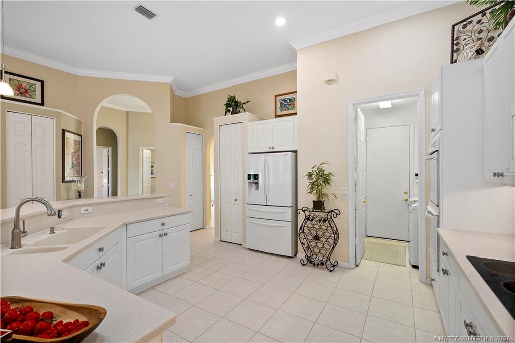 2269 SW Dove Canyon Way