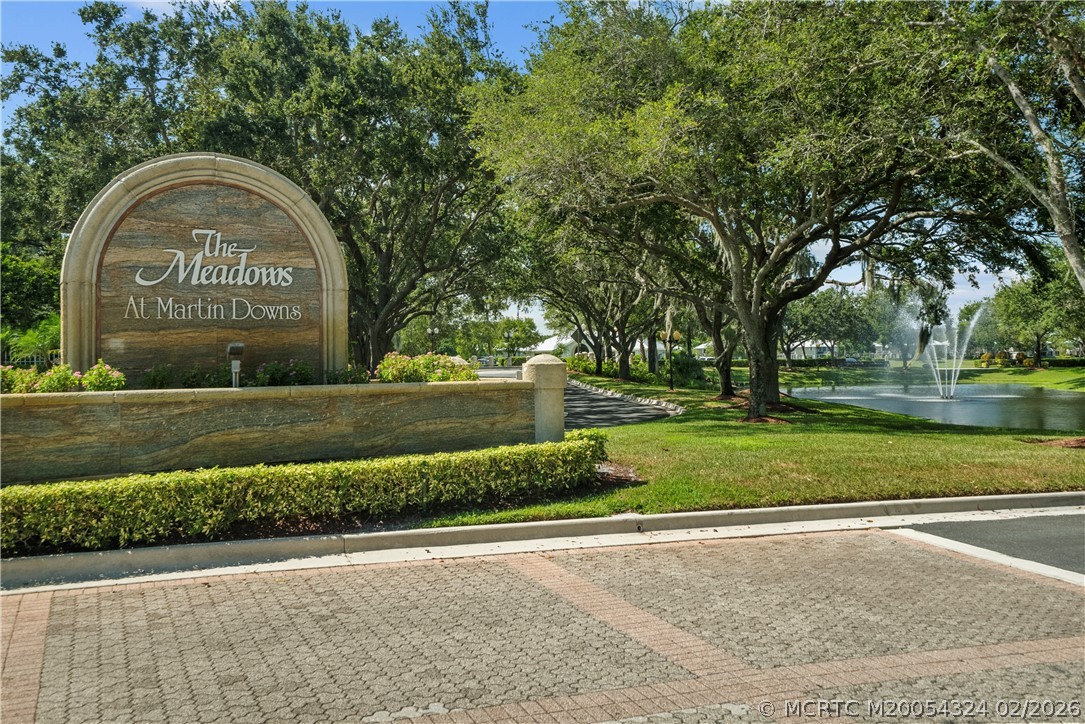 1705 SW Waterfall Blvd