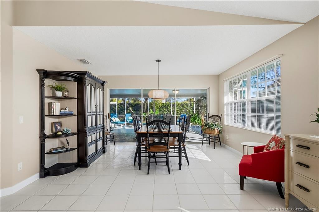 1705 SW Waterfall Blvd