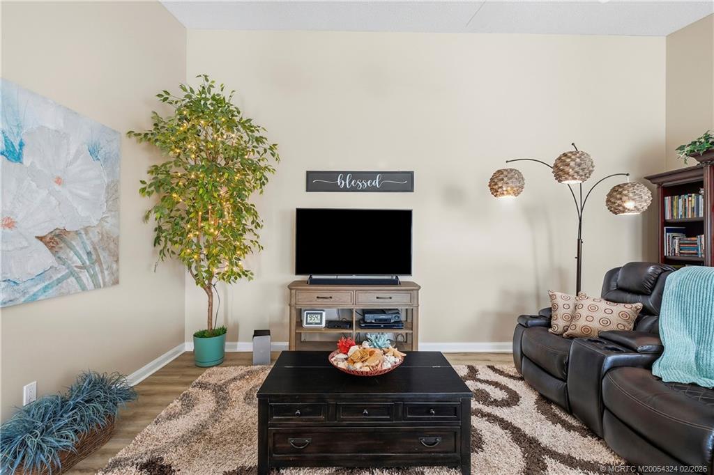 1705 SW Waterfall Blvd