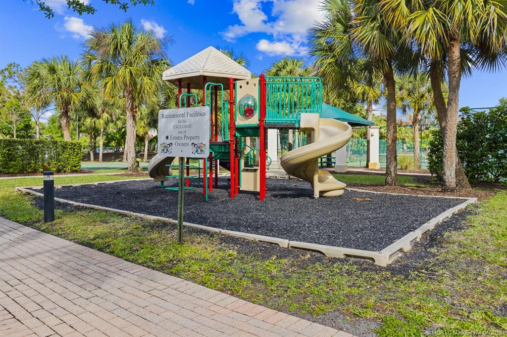 4811 SW Long Bay Drive