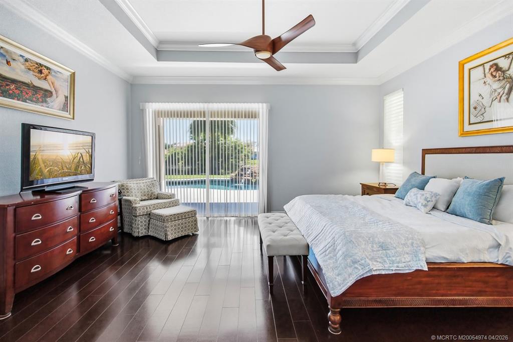 4811 SW Long Bay Drive