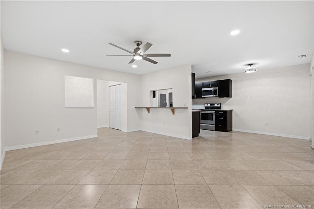 4056 NW Cinnamon Tree Circle