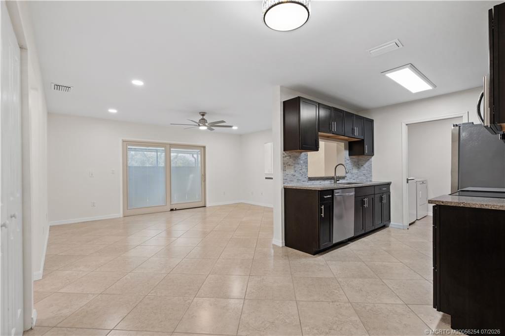 4056 NW Cinnamon Tree Circle