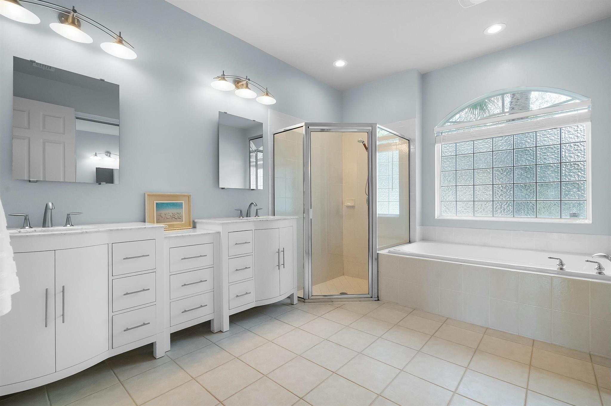 4404 SW La Paloma Drive