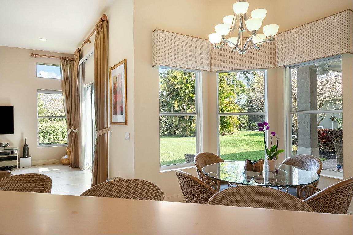 4404 SW La Paloma Drive