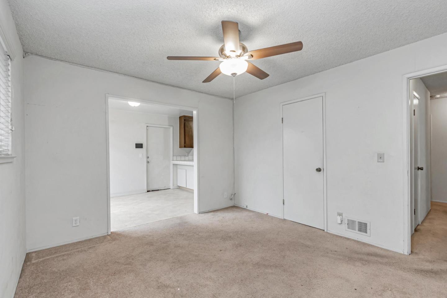 10774 Porter LN