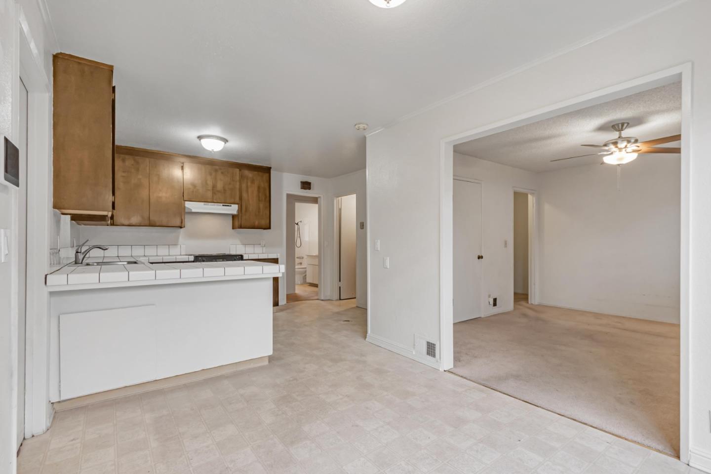 10774 Porter LN