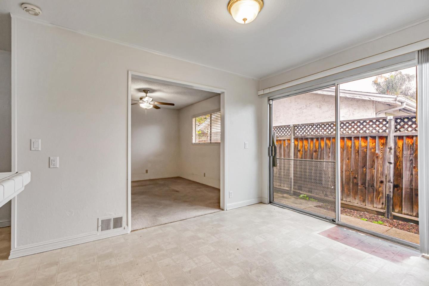 10774 Porter LN