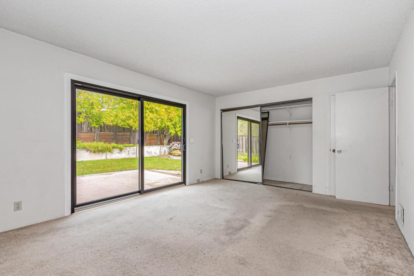 10774 Porter LN