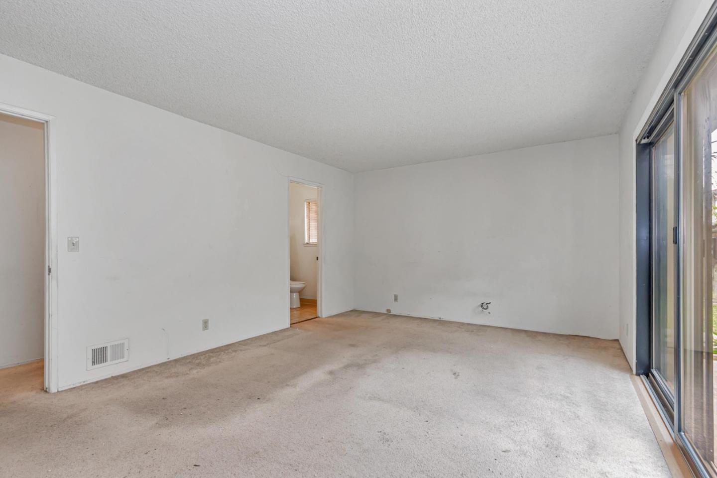 10774 Porter LN