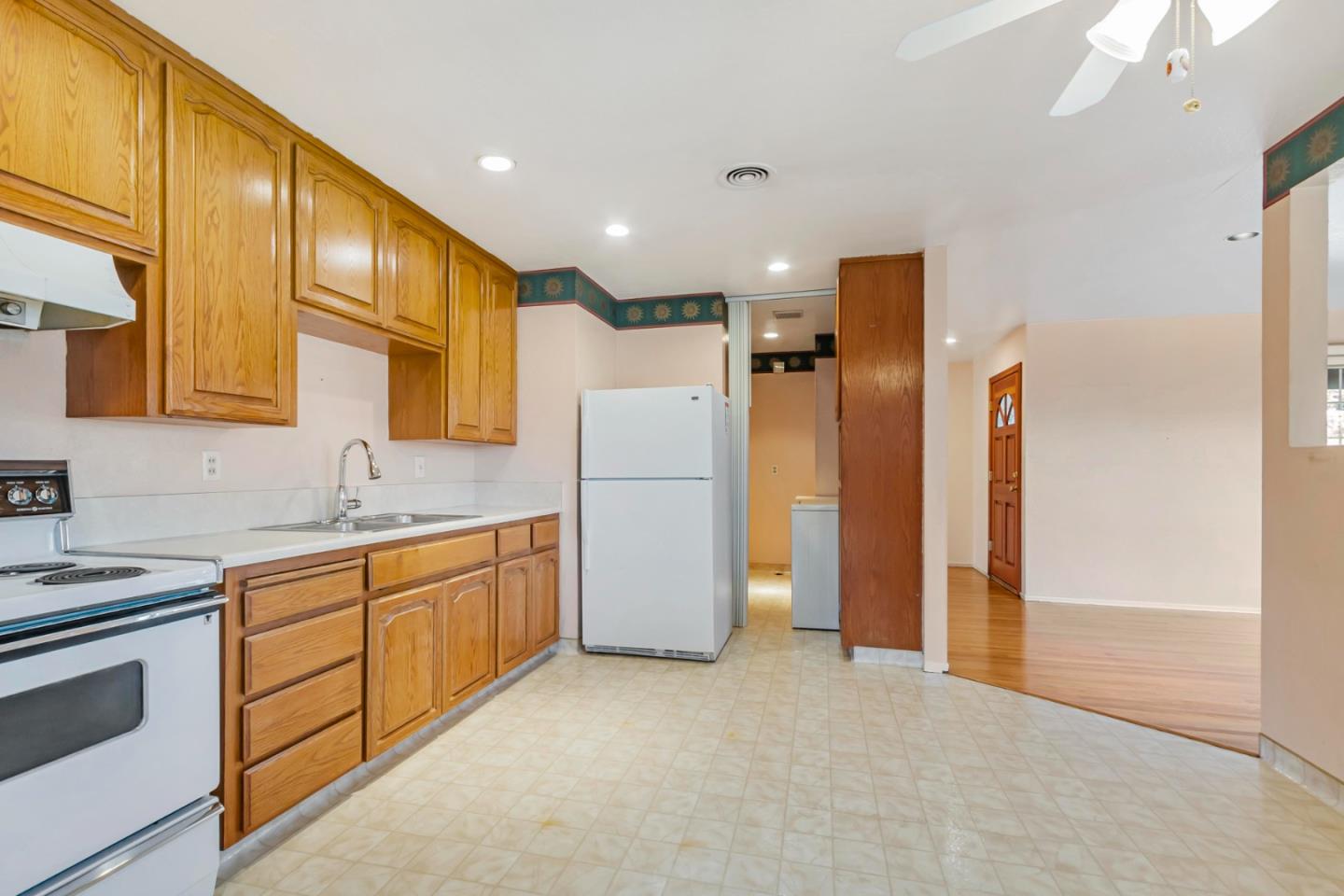 1172 Longfellow AVE