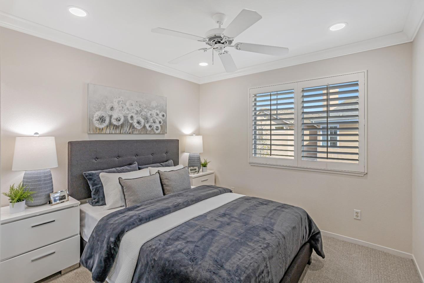 298 Gemstone WAY