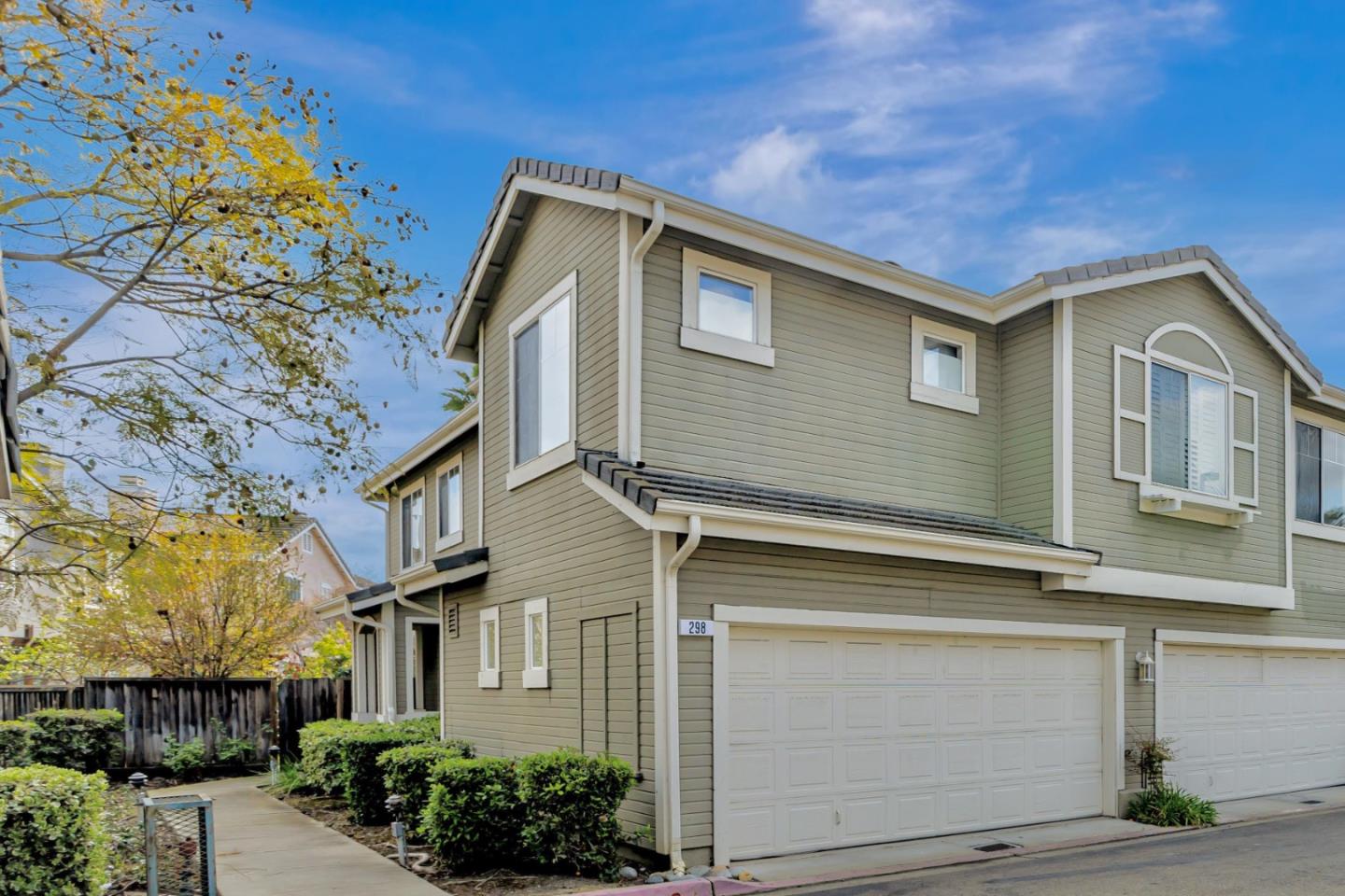 298 Gemstone WAY