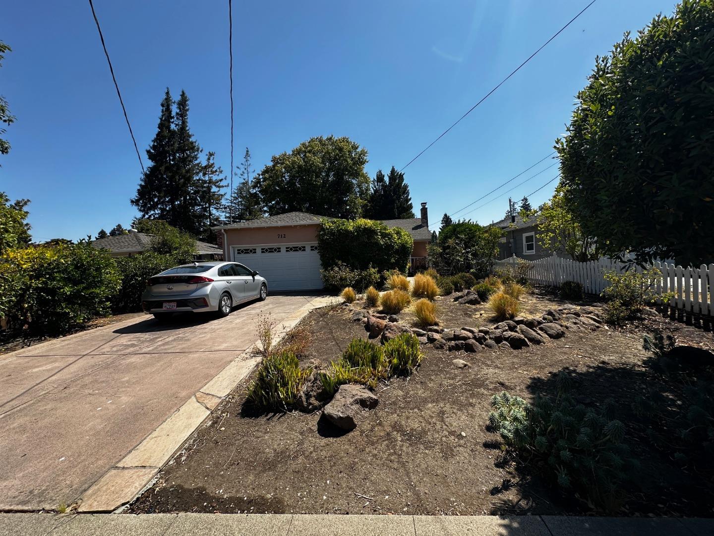 712 Laurel Avenue