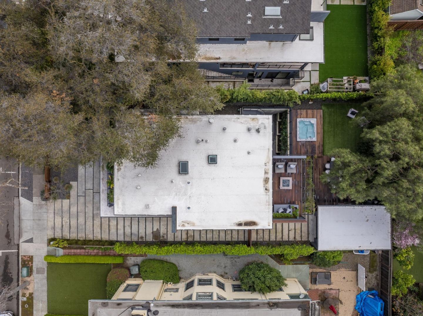 838 Cowper Street
