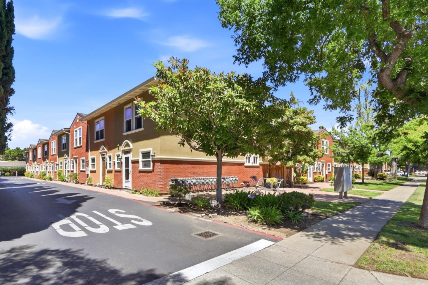 857 Carlisle Way 118