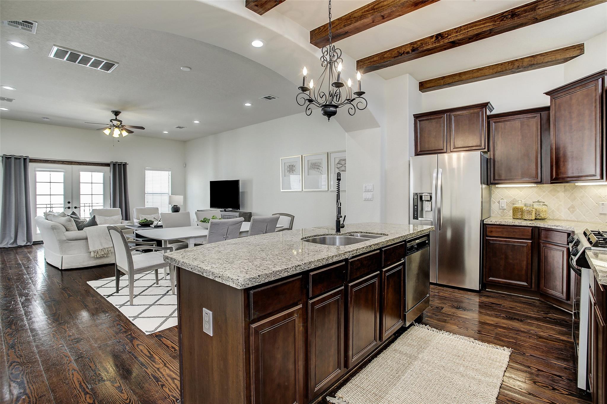 1426 W 21st Street Unit: E