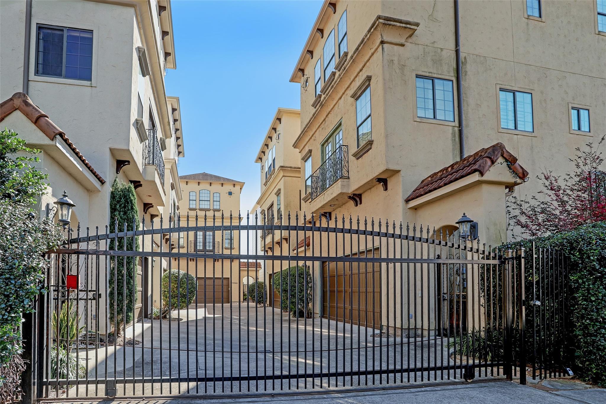 1426 W 21st Street Unit: E