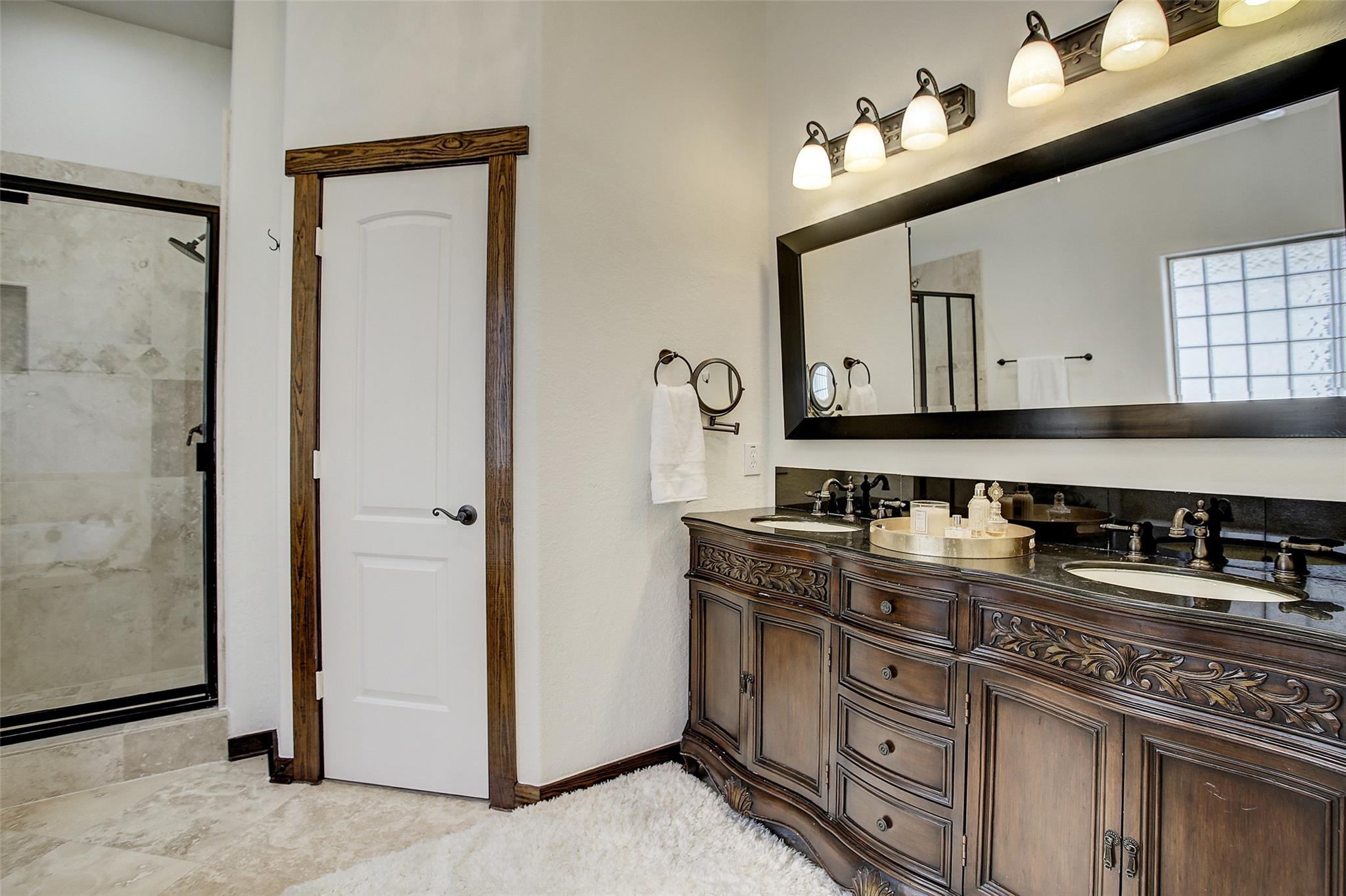 1426 W 21st Street Unit: E