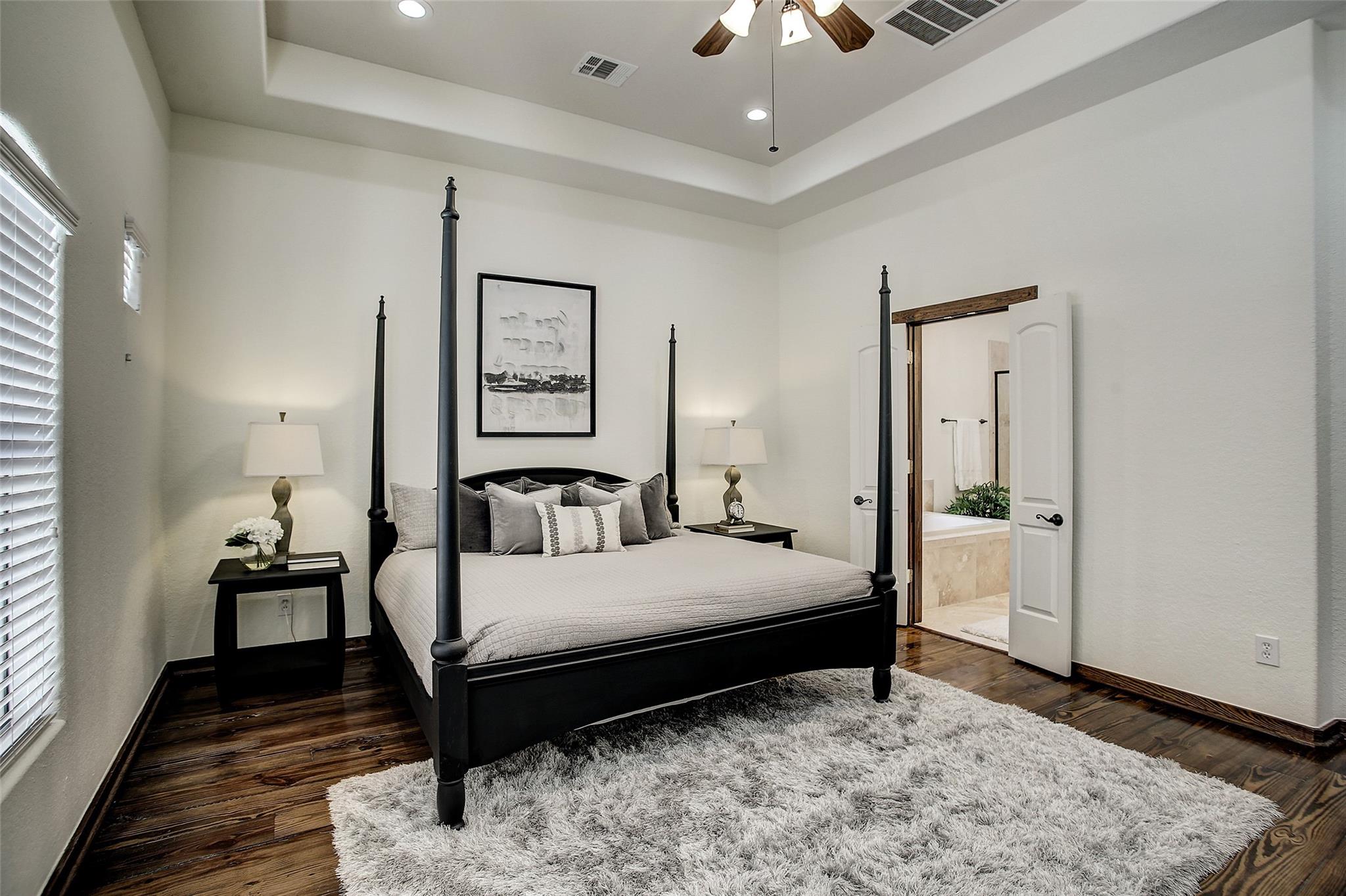 1426 W 21st Street Unit: E