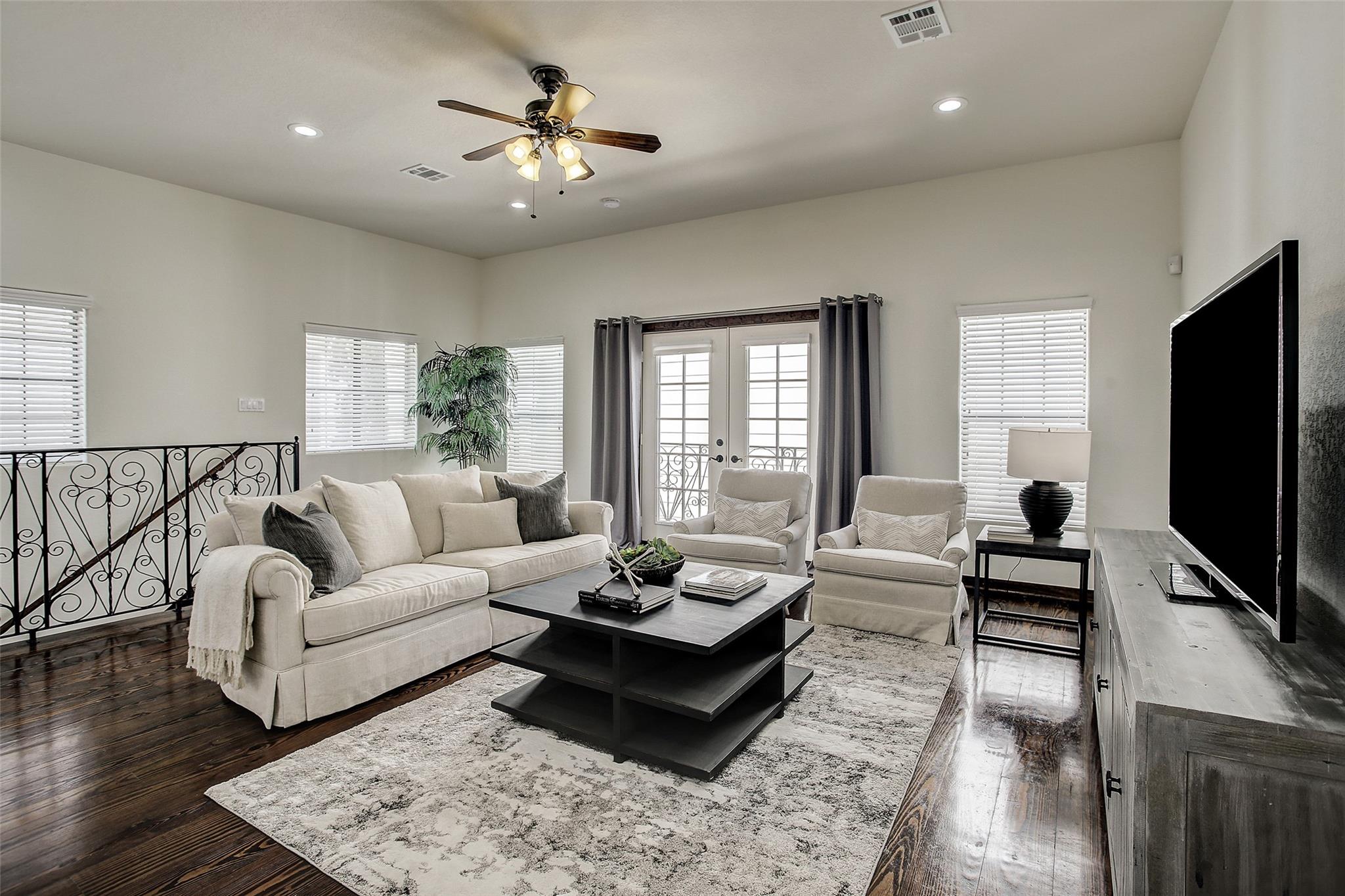 1426 W 21st Street Unit: E