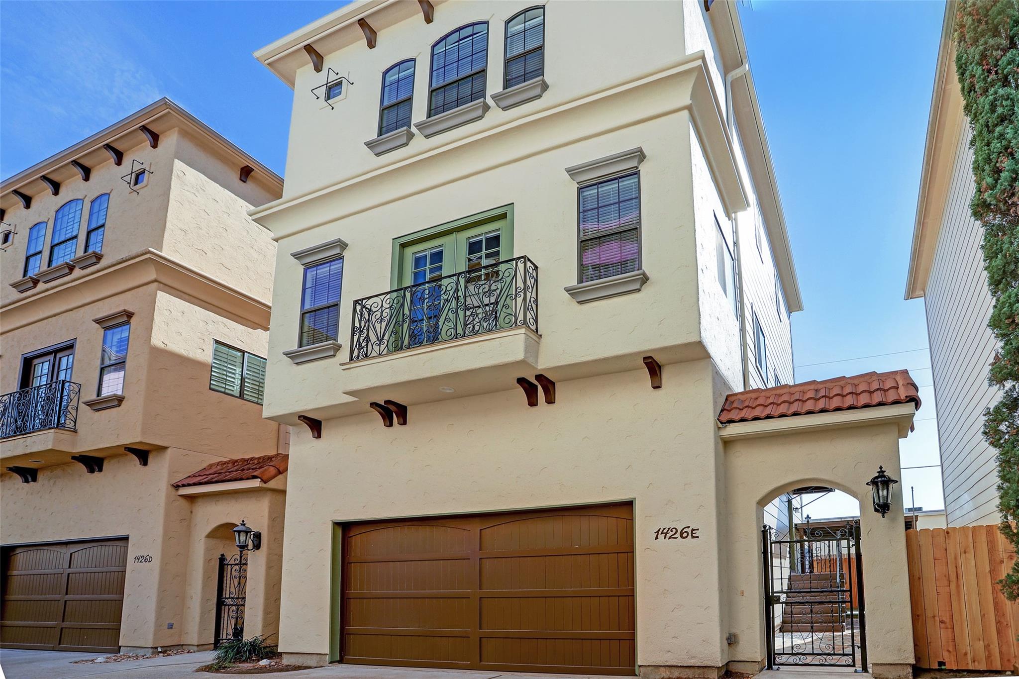 1426 W 21st Street Unit: E