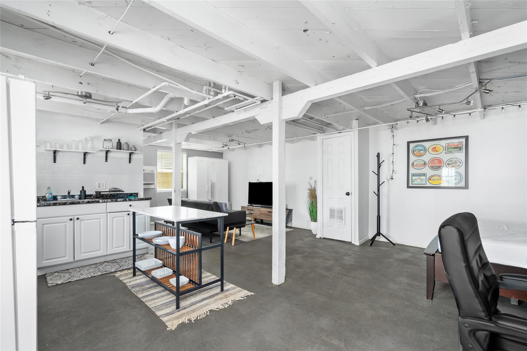 1977 Fairview Avenue # 1
