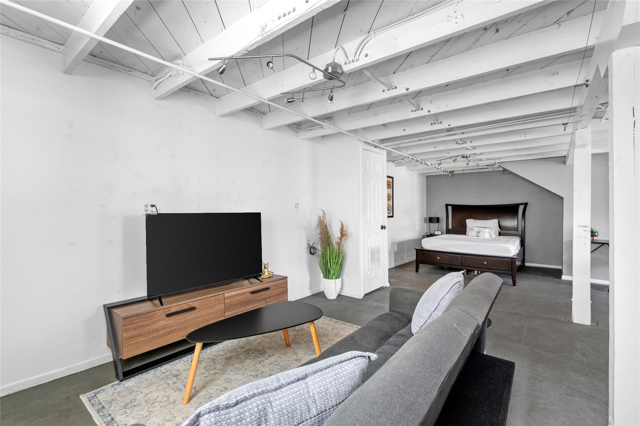 1977 Fairview Avenue # 1