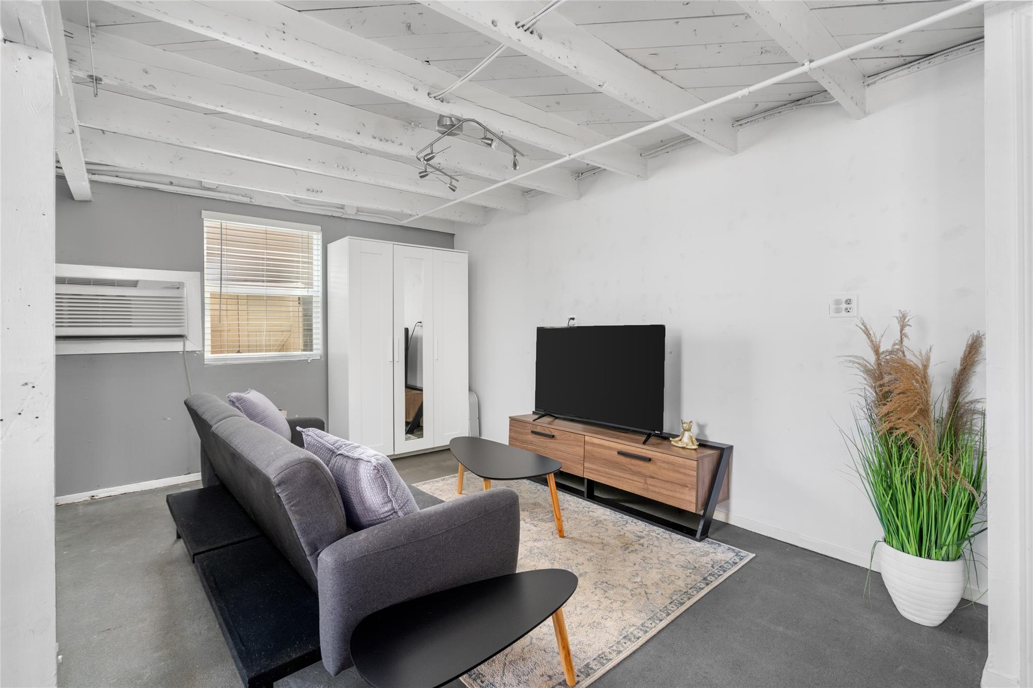 1977 Fairview Avenue # 1